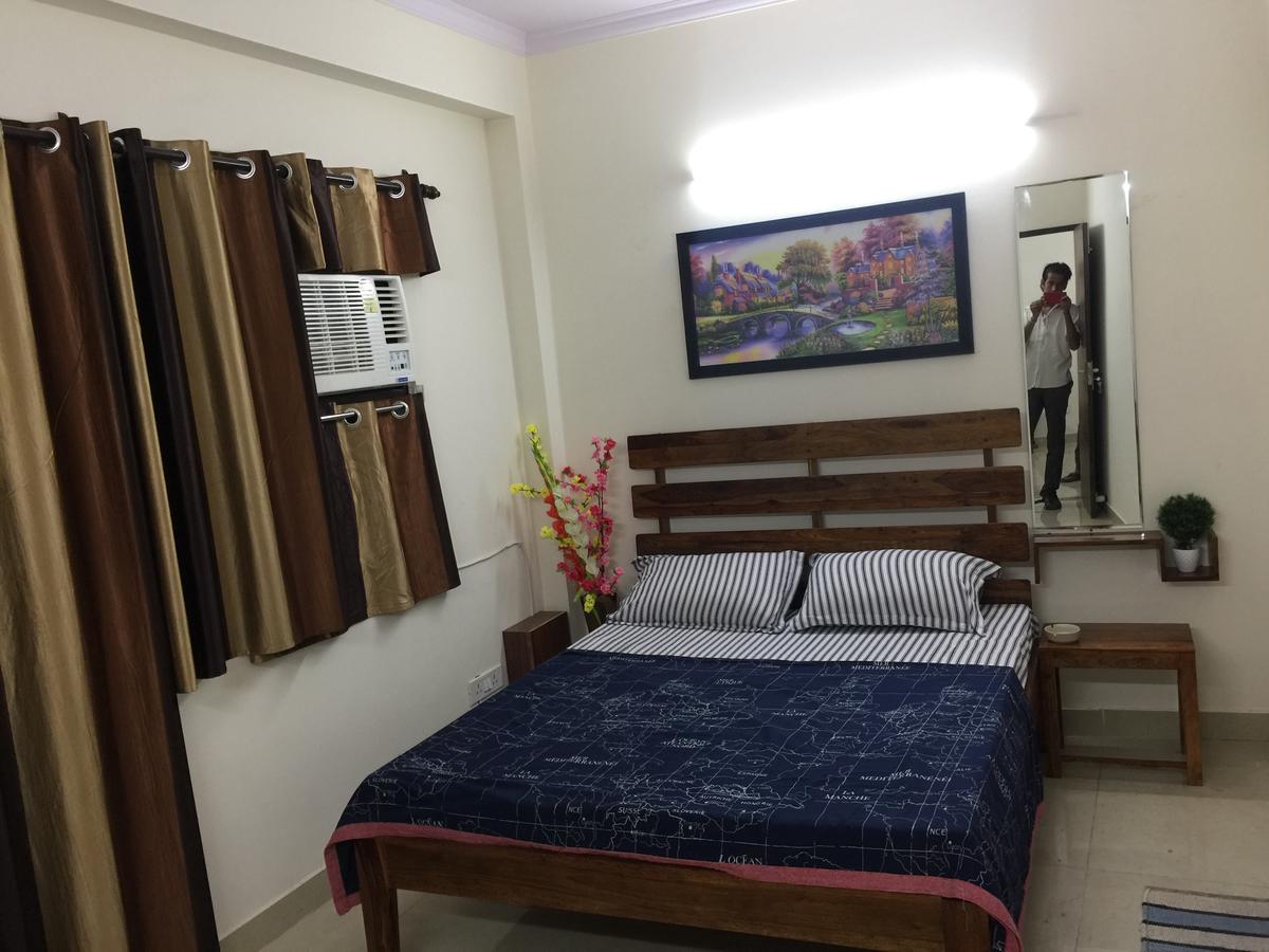 The Raveesh E24 - 2Bhk Serviced Apartment Nueva Delhi Exterior foto